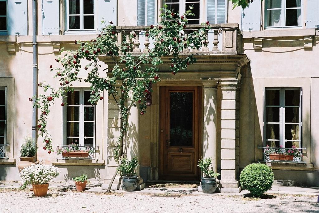 Manoir Le Roure & Spa Chateauneuf-du-Rhone Exterior photo